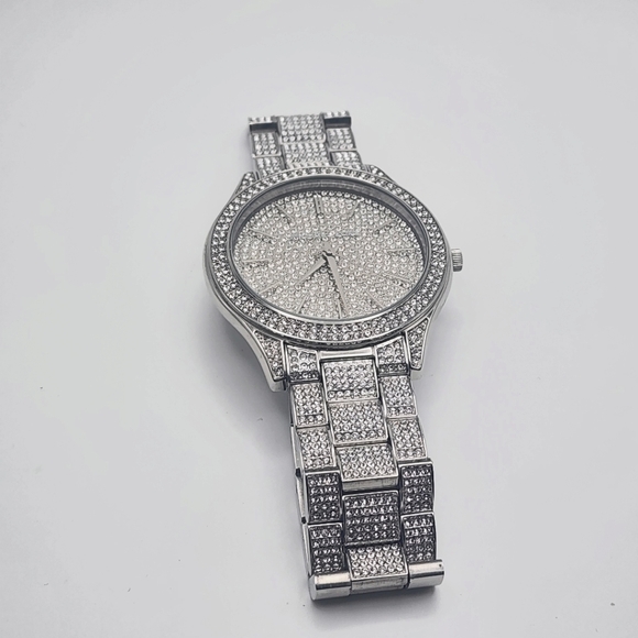 Michael Kors Women's Slim Runway Quartz Watch with Stainless-Steel Strap, Silver - Picture 2 of 6